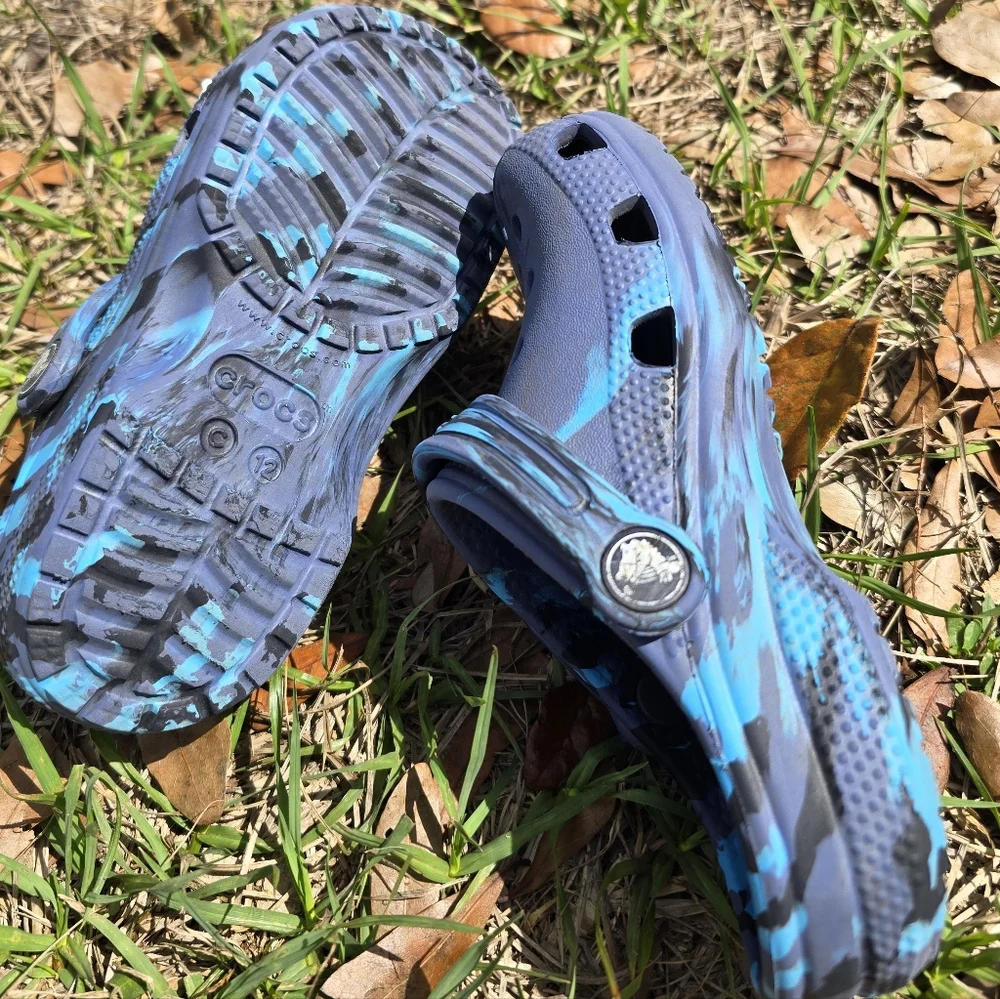 kids blue Crocs - Picture 3 of 3